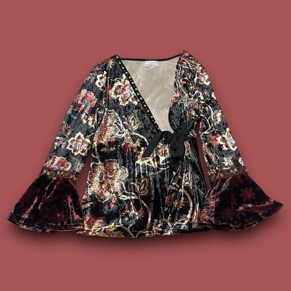 Floral Velvet Flare Sleeve Wrap Style Top Size Medium Whimsygoth Boho Hippie